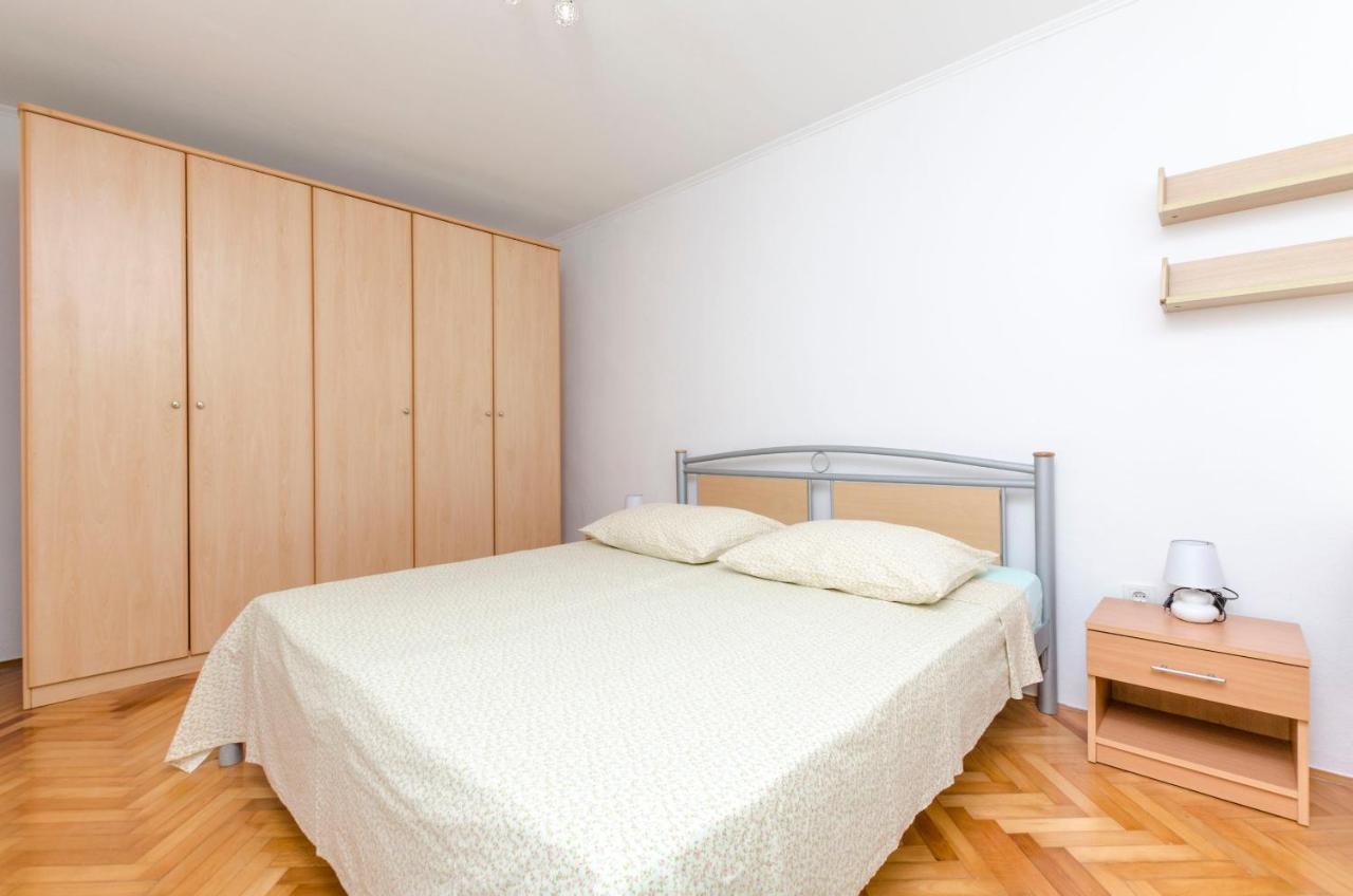 Apartments Dasa Primosten Exterior photo